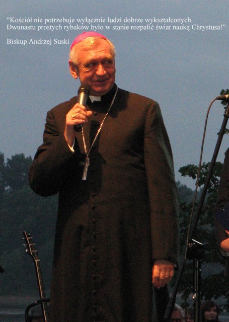 Biskup Andrzej Suski